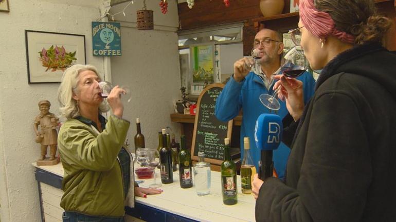 Wijndomein De Vier Ambachten -Overnachten In De Wijngaard Simonshaven エクステリア 写真